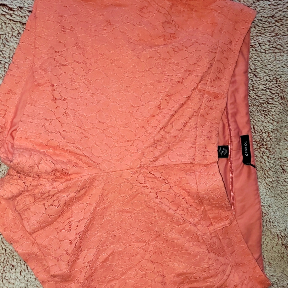 Torrid lace shorts size 18